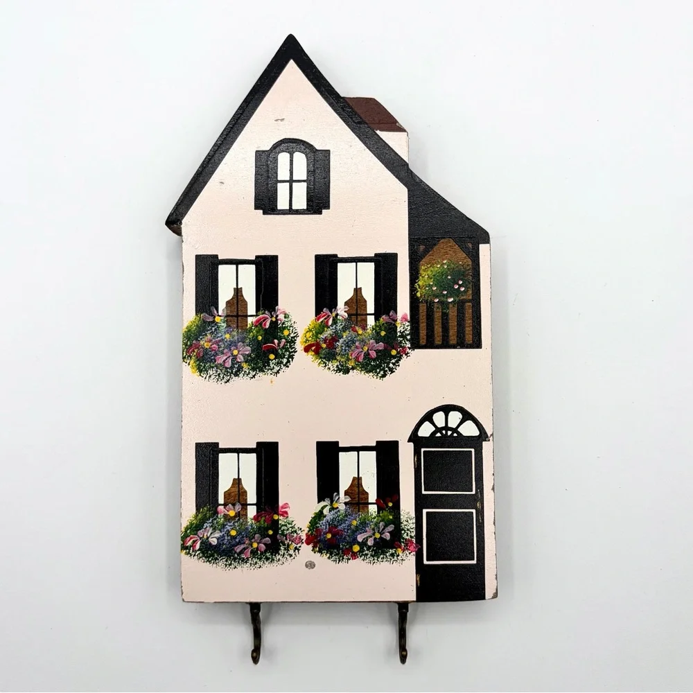 Shelia’s Collectible Painted Townhouse Shaped Key Holder / Wall Hook - Vintage